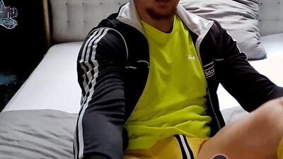 KinkyChrisX - Yellow socks and black toy