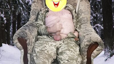 Ukrainian soldier jerks off in the winter forest. Big cock!