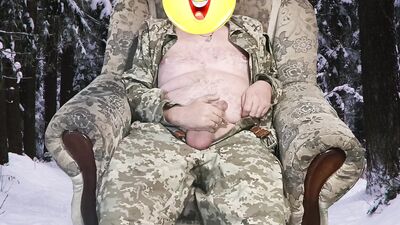 Ukrainian soldier jerks off in the winter forest. Big cock!