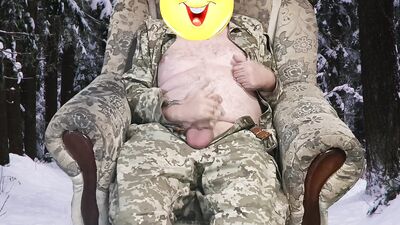 Ukrainian soldier jerks off in the winter forest. Big cock!