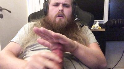 Squirt pee then cum