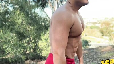 Alex Shows Off His Washboard Abs And Handsome Smile On His Way Inside The House - SEAN CODY
