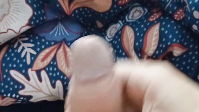 Long, long handjob with good cumshot