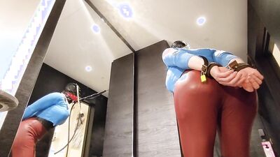 Sissy trapped into selfbondage in hotel room