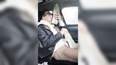 Sneaker fuck in the car
