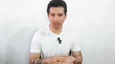 Compañeros heteros casados se hacen sexo oral en un arroyo y terminan penetrandose a pelo! Relato