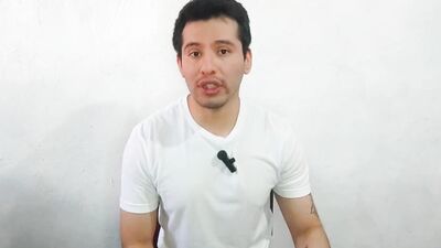 Compañeros heteros casados se hacen sexo oral en un arroyo y terminan penetrandose a pelo! Relato