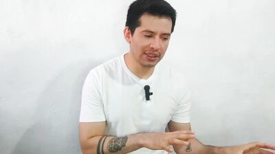 Compañeros heteros casados se hacen sexo oral en un arroyo y terminan penetrandose a pelo! Relato