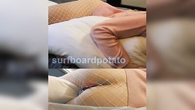 Cumming hands free from my favourite prostate toy in bed