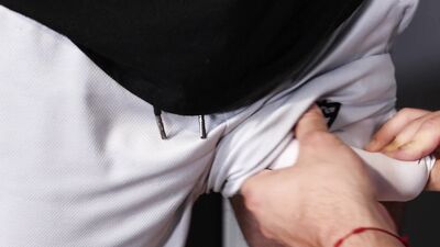 From Compliments To Fucking , Hunks Bareback After Workout