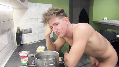 Pasta with Cheese & Sour Cream, Naked Cooking