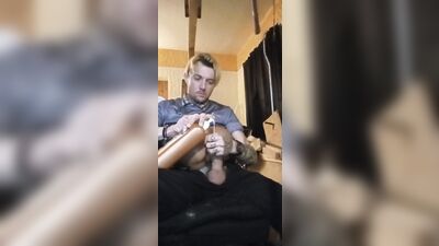 GoldenOzzy and his Sex Toy