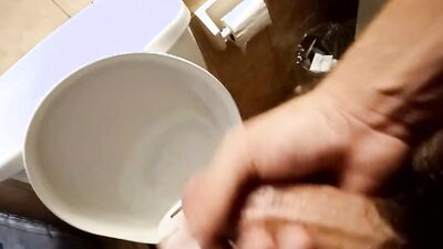 Localguy89 masturbating