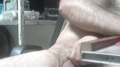 Muscular Turkish Bear Daddy Broadcasts Secretly at Work