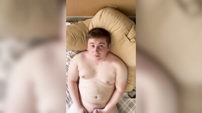 Hunky stud jacks off with huge cum shot