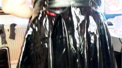 Latex Crossdresser Anal workout with huge Buttplugs