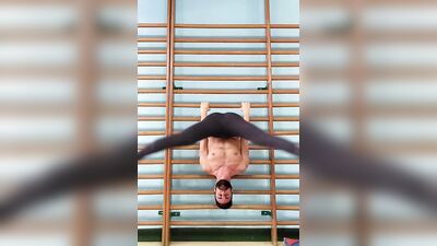 NAKED WORKOUT at the GYM (100% REAL)