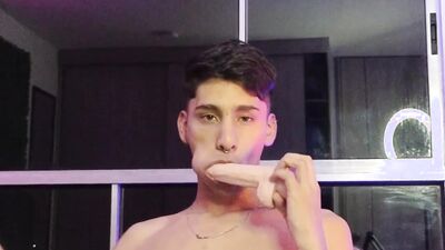 DO YOU LIKE HOW I SUCK THAT COCK? MMM