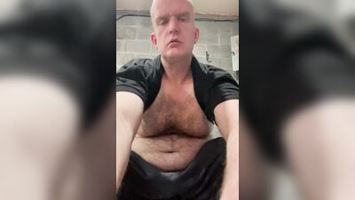 I’m back. Miss me? Intense orgasm and huge cumshot