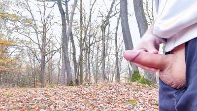 2 big cumshots in the forest