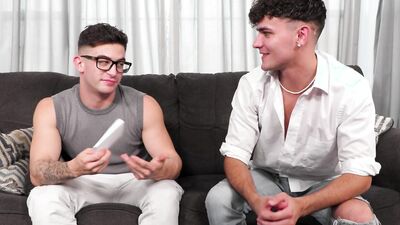 Muscly Tutor Rails Freshmen Twink - NextDoorTwink
