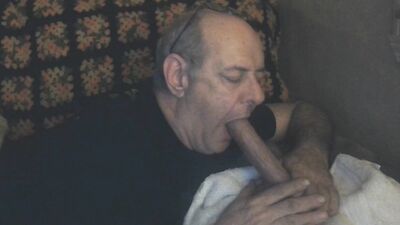 This old dude can suck a cock!