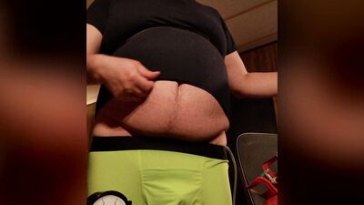 Twenty Eight - Belly Inflation