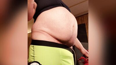 Twenty Eight - Belly Inflation