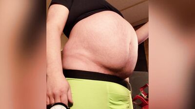 Twenty Eight - Belly Inflation