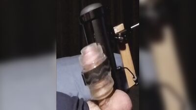 Thehandy stroker vocal and verbal masturbation with cumshot