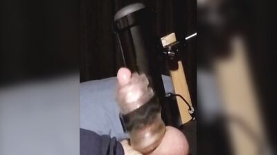 Thehandy stroker vocal and verbal masturbation with cumshot