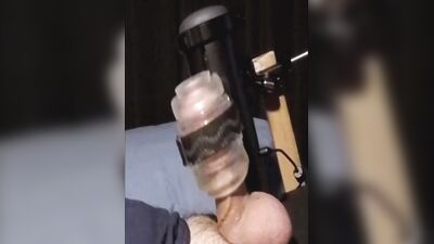 Thehandy stroker vocal and verbal masturbation with cumshot