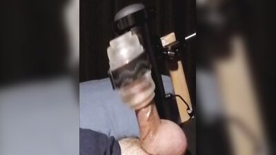 Thehandy stroker vocal and verbal masturbation with cumshot