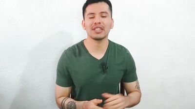 Le presto mi culo peludo al novio constructor mamado de mi ex novia. Me coge a pelo !Relato sexual
