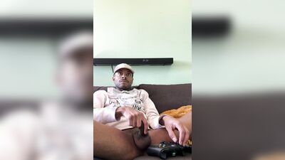 PrinceSleaze stroking buss a fat load !!