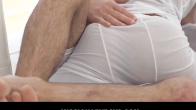 Senasational gay sex with muscular daddy and a horny boy