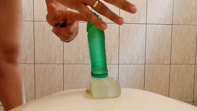 Gordinho gordito Chubby teen boy sex gordinho branquinha bunda grande sentando gostoso na rola alguem vem me fuder