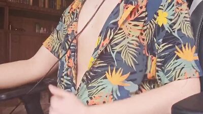 Gamer Boy Wanks On Webcam