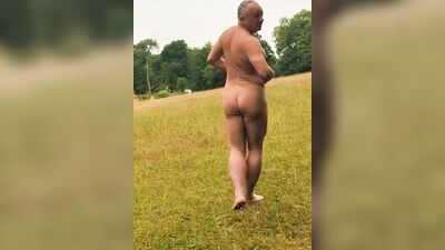Naked and jerking outdoors