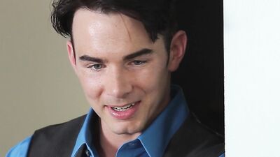 MEN - Sexy Man Damien Michaels Arrives To Drill Both Addison Graham's And Landon Mycles' Holes