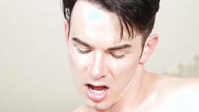 MEN - Sexy Man Damien Michaels Arrives To Drill Both Addison Graham's And Landon Mycles' Holes