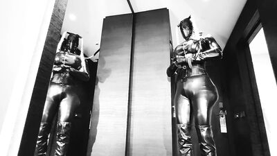 Black latex sissy slave doll gets stuck in selfbondage