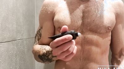 I DANCE FOR YOU IN THE SHOWER - MIKA AYDEN