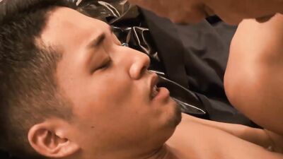 YOSHIKAWASAKIXXX - Asians Kenchi And Shusaku Oil Up And Fuck