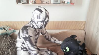 Robot and Toothless in bed..2 times