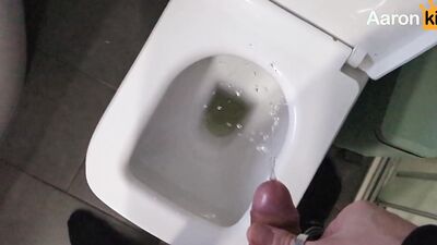 Slow Motion Bareback Breeding & Pissing