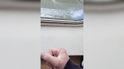 Winter work trip make me hormy, big cumshot all over the window