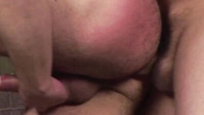 2 Skin Head Muscle Hunks Fuck Bareback