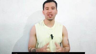 twink de 18años es penetrado por los 21cm de vergota de su vecino el militar ! Relato sexual