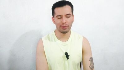 twink de 18años es penetrado por los 21cm de vergota de su vecino el militar ! Relato sexual